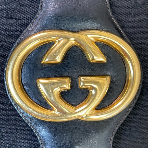 Gucci Vintage 1970’s Shoulder Bag #32 - Picture 3 of 17
